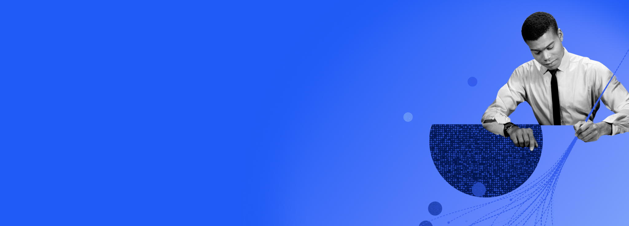 Ein Mann in Hemd und Krawatte arbeitet an einer abstrakten, digitalen Datenvisualisierung.