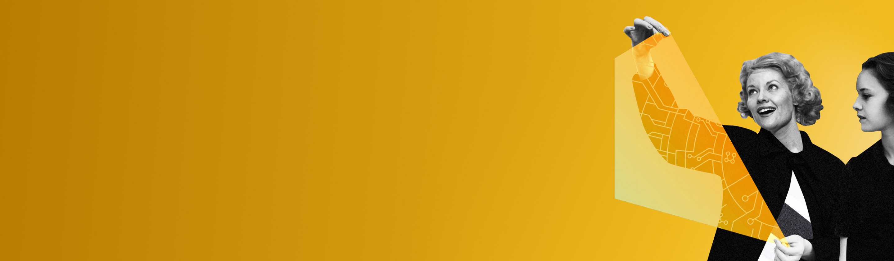 Zwei Frauen betrachten eine leuchtend gelbe, transparente Folie mit Schaltkreis-Mustern.