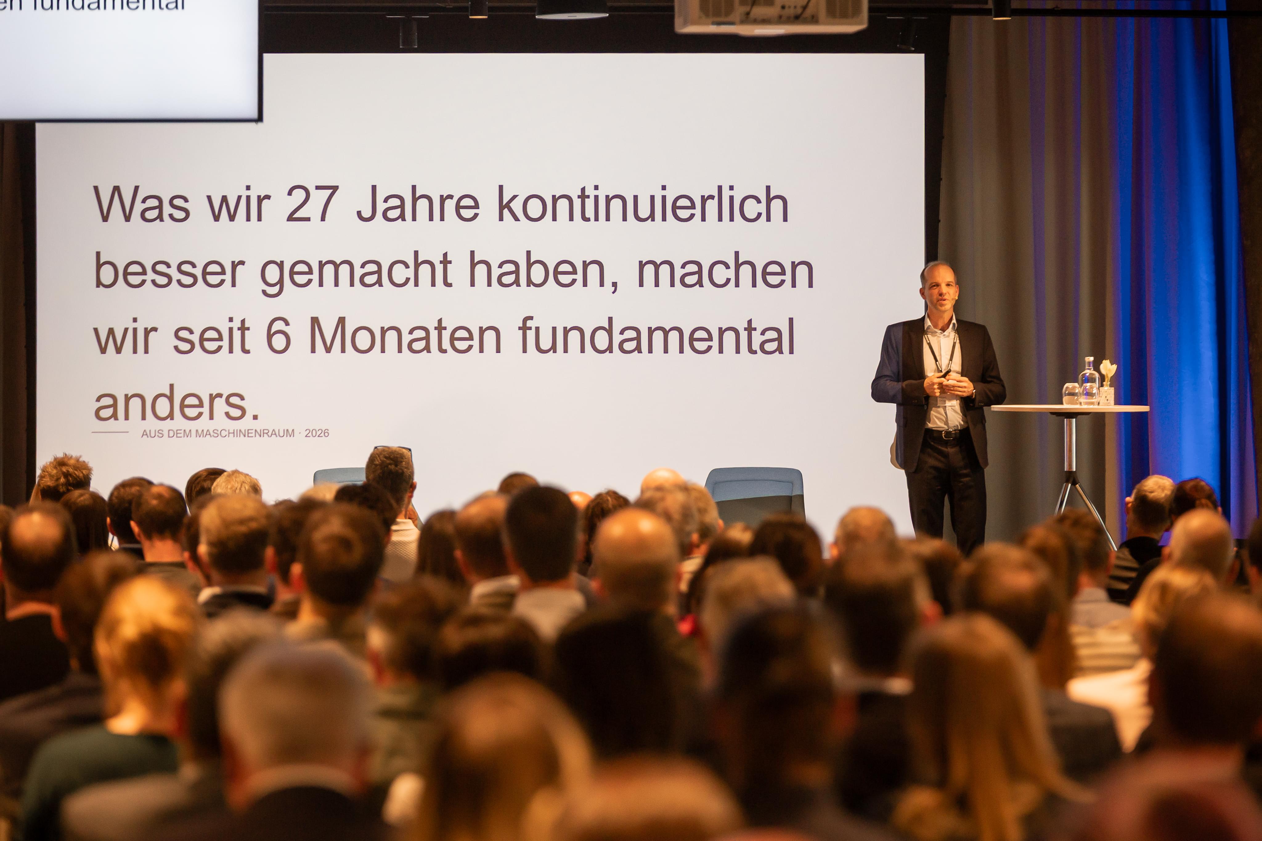 Albert Ortig presenting at the event