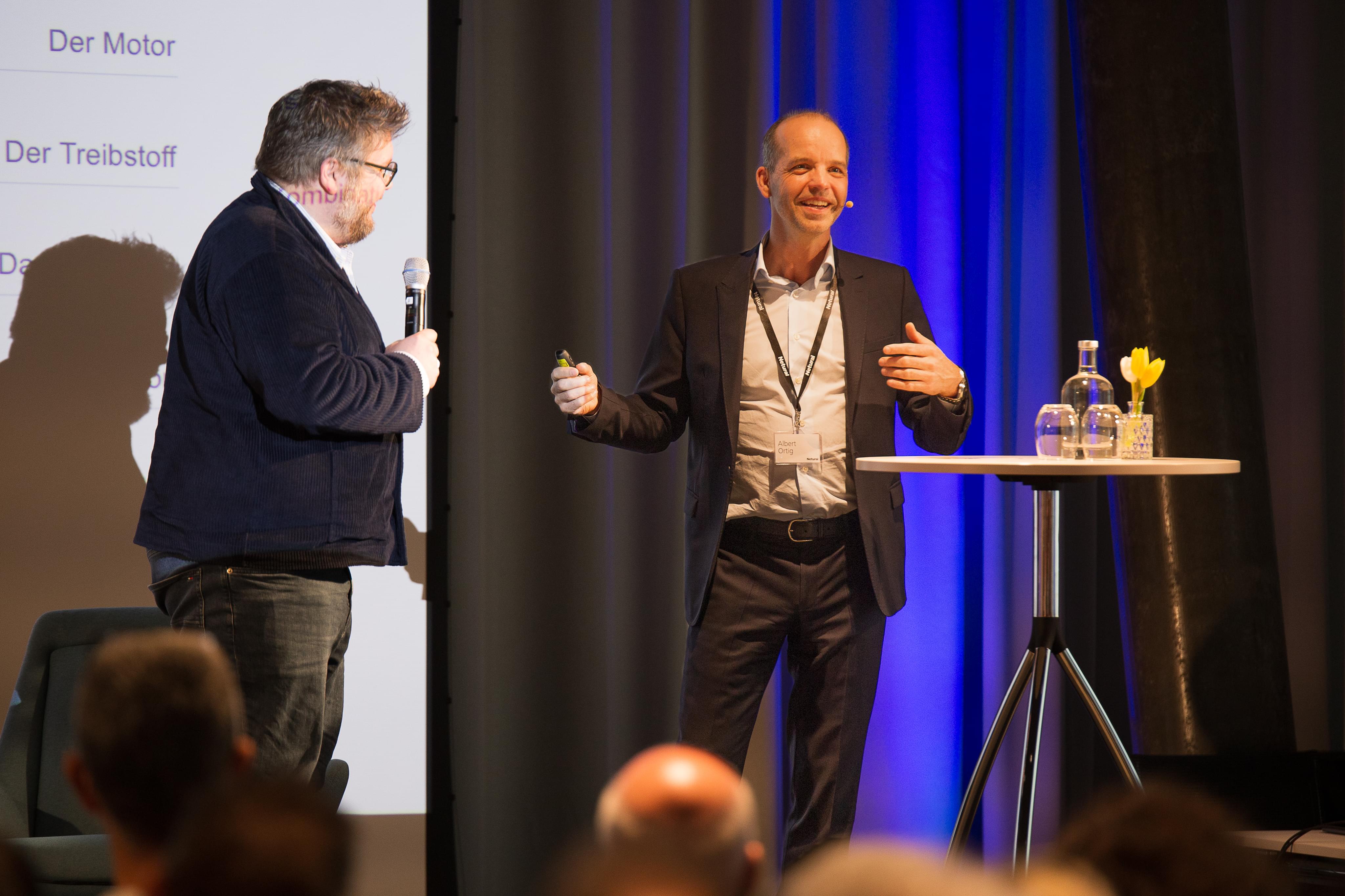 Albert Ortig presenting at the event